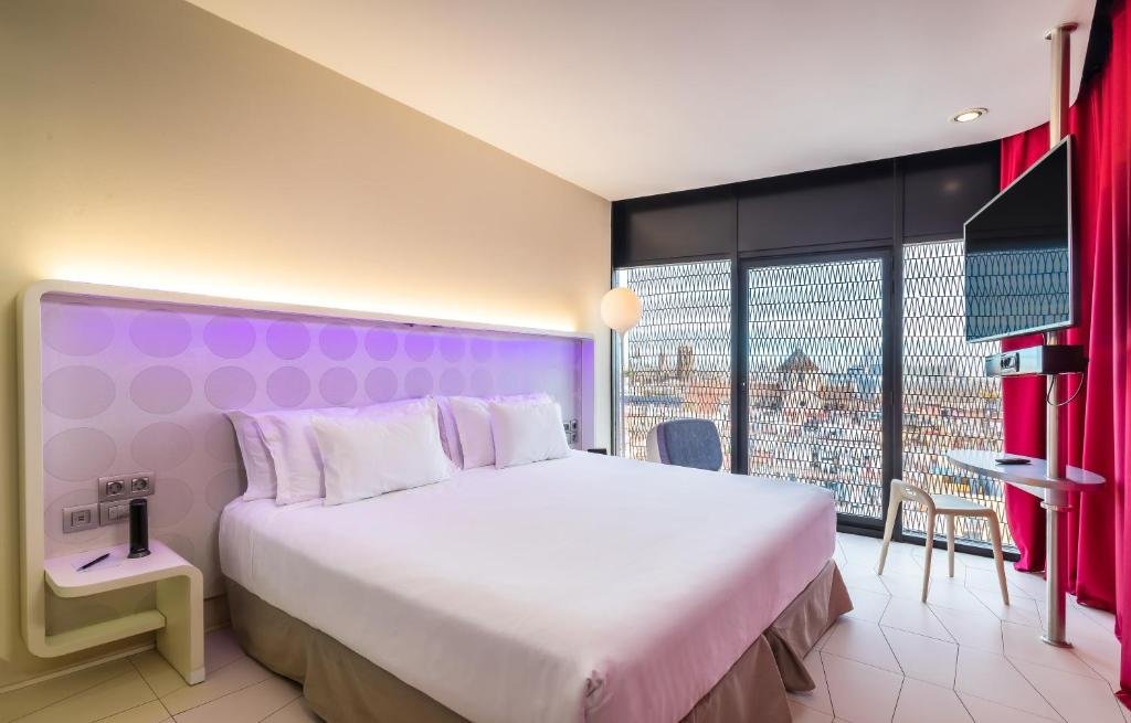 מלון ברצלו ראוואל חדרים יפים
